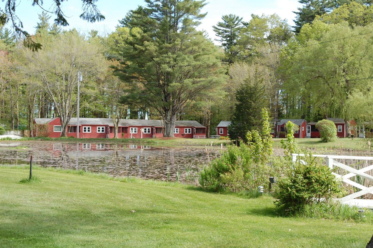 Seahorse & Cottages