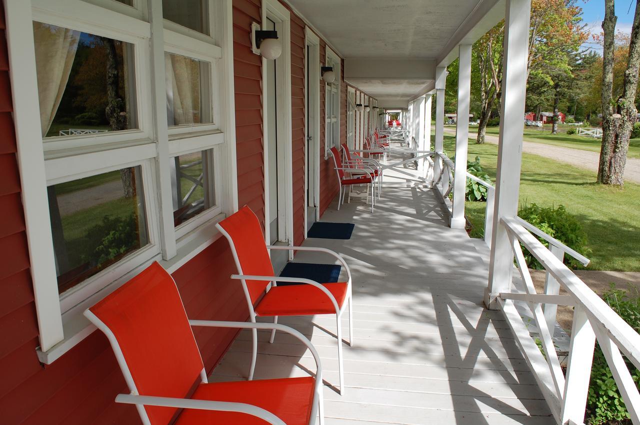 Seahorse & Cottages Resort